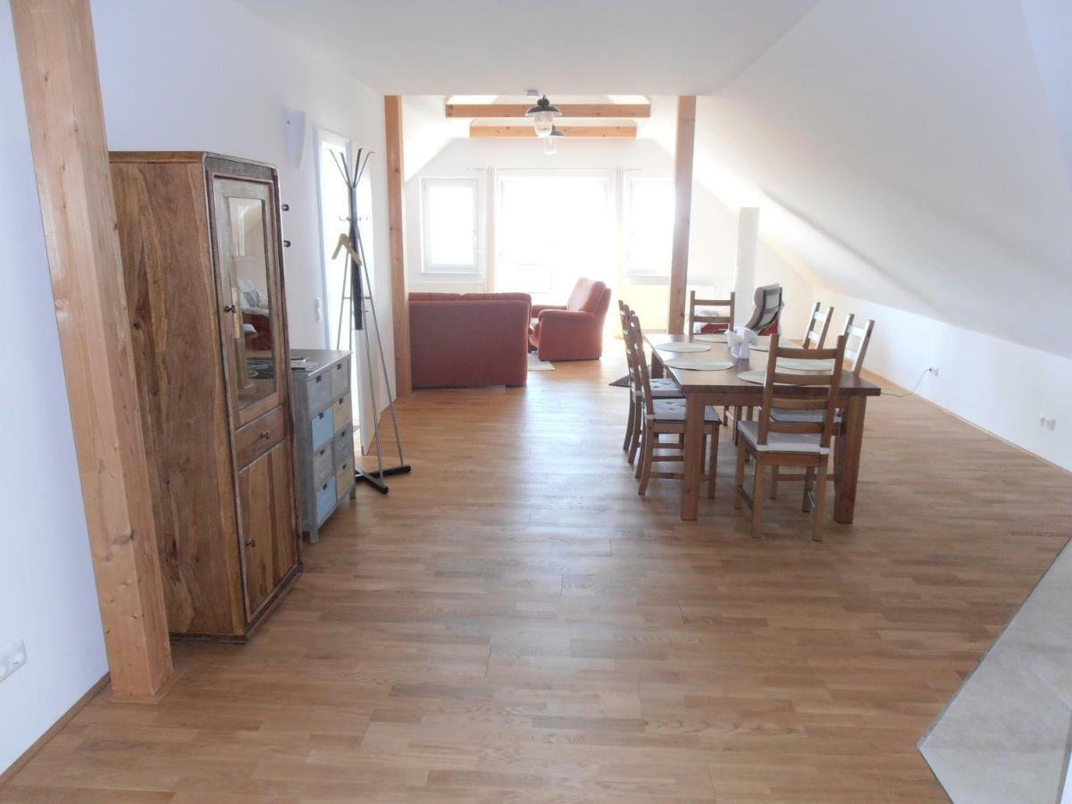 Ferienwohnung Am Kirchberg Йойс Екстер'єр фото