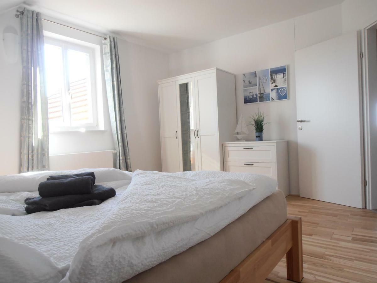 Ferienwohnung Am Kirchberg Йойс Екстер'єр фото